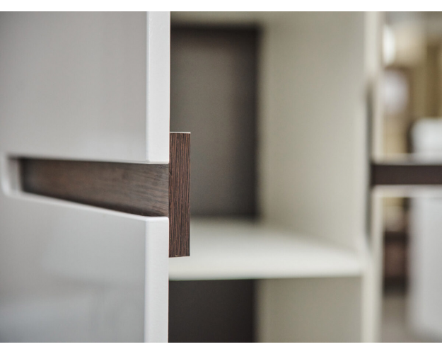 Витрина навесная со стеклом Стокгольм белый / венге / белый глянец Витрина навесная со стеклом Стокгольм белый / венге / белый глянец